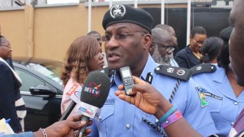 Two suspected kidnappers burnt alive, others whisked away