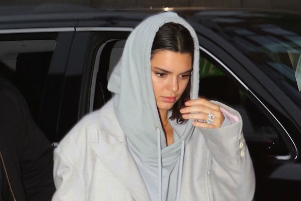 What’s up with the ring on that finger, Kendall Jenner?