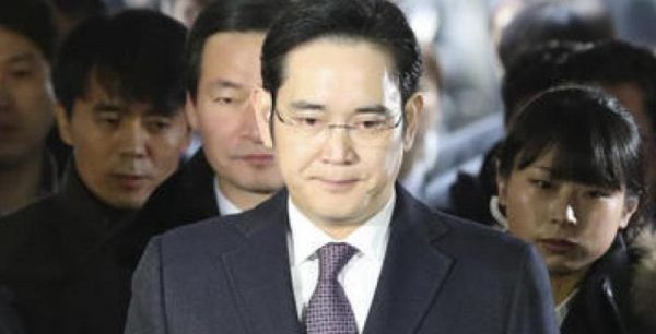 Samsung boss Jay Lee jailed for bribery