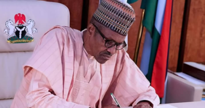 Buhari commends Guards Brigade for professionalism