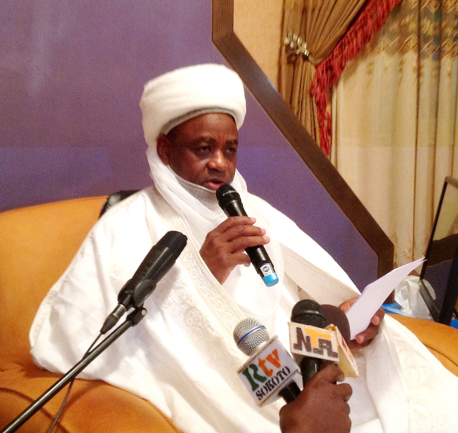 Sultan commissions centre for intellectual services
