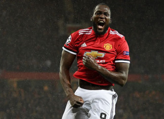 Lukaku double sends Man United into FA Cup quarter-finals
