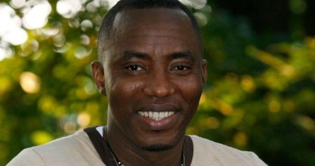2019: Pro-Buhari Youth Engage Presidential Hopeful, Sowore In Kano