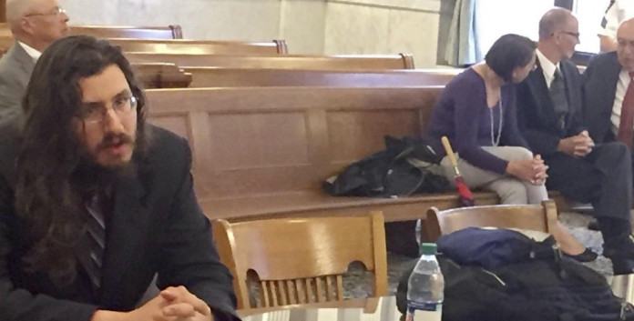 New York parents win legal battle to evict son, 30 Foreign Titbits: New York parents win legal battle to evict son, 30