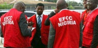 Ex-minister, 4 others remanded in EFCC custody