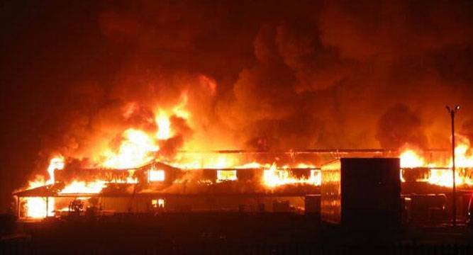 Fire razes shops in Kano market