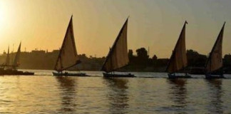 22 school children drown in river