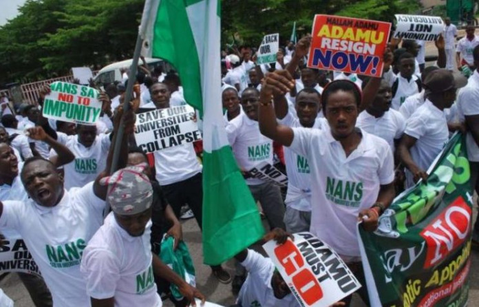 NANS protest, calls for immediate end to ASUU strike NANS protest, calls for immediate end to ASUU strike