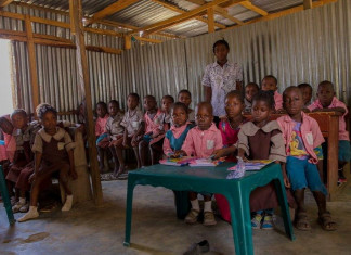 Special Features: LEA Primary School in Abuja Where Pupils kneel to Receive Lectures