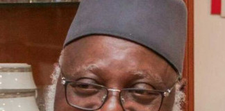 Buhari Greets Abdulsalami Abubakar at 77