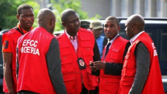 EFCC Arrests Immigration Officer, 14 Others for Alleged Passport Racketeering