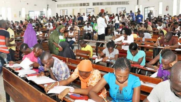University Students TNE Surviving University Life As Fresher