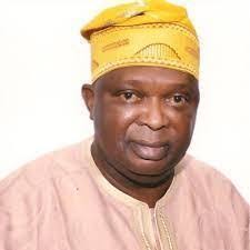 Veteran Sports Journalist, Akinloye Oyebanji, Dies at 62