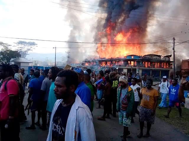 Papua protests: More Than 20 Die After Protesters Start Fires