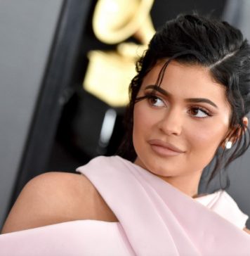 Kylie Jenner Sells Stake In Cosmetics Company For $600m