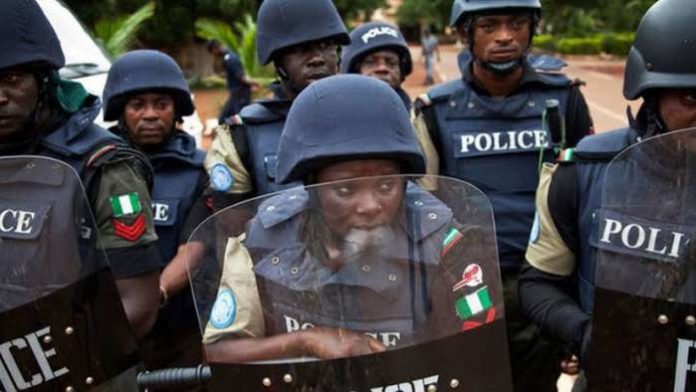 Police arrest kidnapper Kidnap Victim Leads Police To Arrest Kidnappers