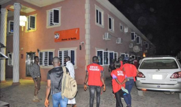 yahoo boys EFCC Arrests Suspected Fraudster, 26 Others In Lagos