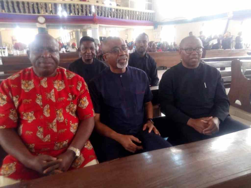 JUST IN: Abaribe, Peter Obi, Umeh, Imo Traditional Rulers Storm Nnamdi Kanu Parents’ Burial [PHOTOS]