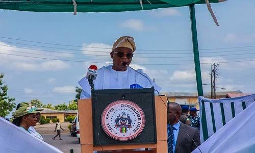 Oyetola Presents N1.2 Billion Bonds To Retirees, Reaffirms Commitment To Workers’ Welfare