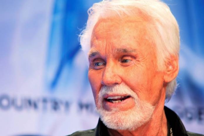 d345e03e-6b43-11ea-9de8-4adc9756b5c3_image_hires_153640 Kenny Rogers: American Country Music Legend Dies Aged 81