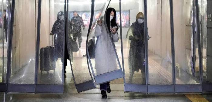 Coronavirus: Russia Begins Shutdown