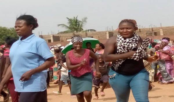 images (10) Violence Mars Distribution Of Free Food In Kaduna