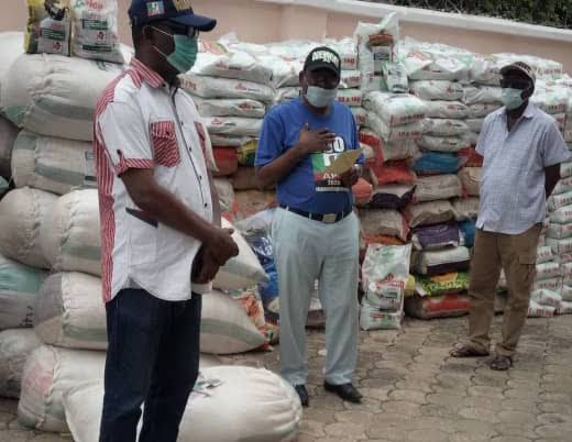 Easter: Jubilation As Ogiemwonyi Distributes Food Items Amid COVID-19 Lockdown