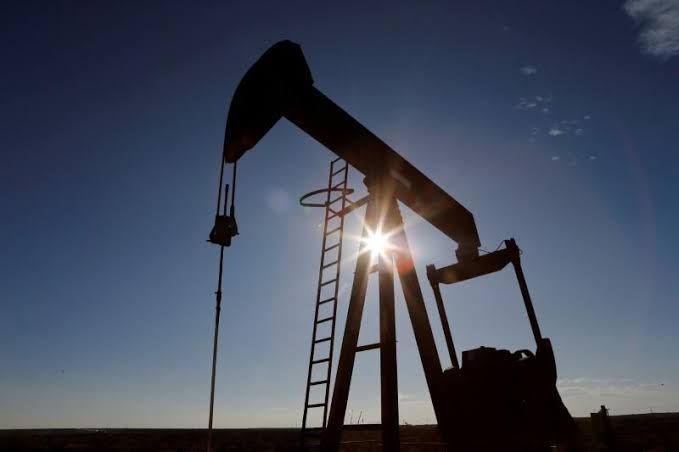 Oil Prices Fall On Doubts Over Output Cuts, Surging U.S. Diesel Inventories