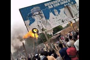 Banditry: Protesters Burn Buhari, Masari’s Billboard In Katsina
