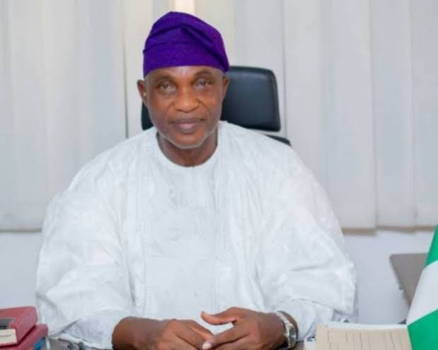 Former Osun SSG returns to APC