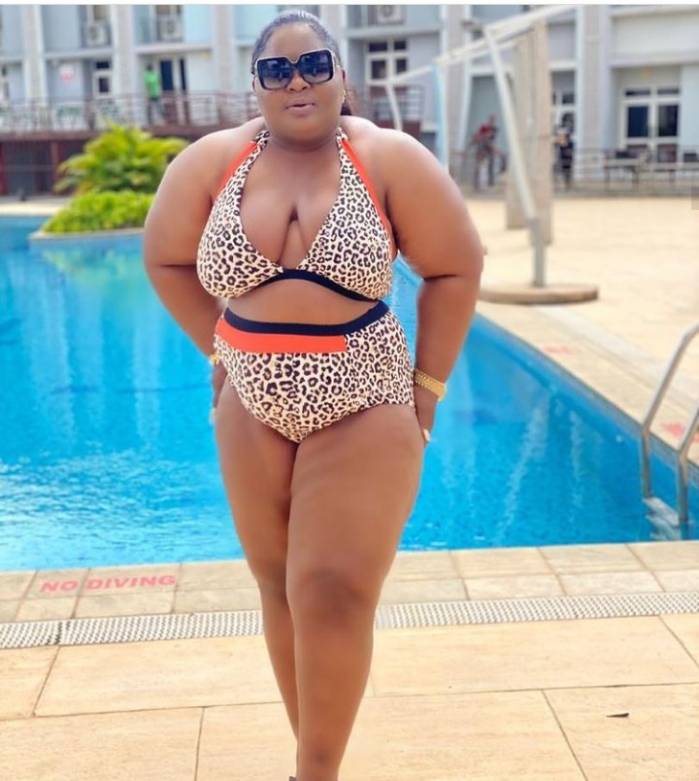 Eniola Badmus Causes Stir On Social With Bikini Picture