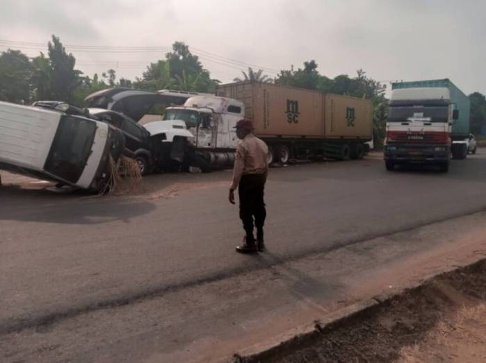 52 Escape Death In Anambra Multiple Accident On New Year’s Day 2021