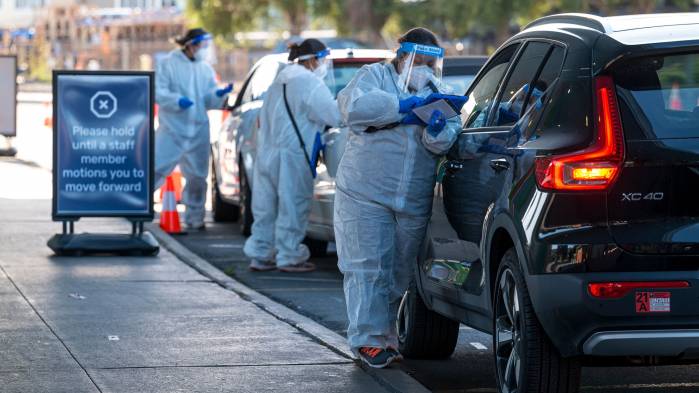 U.S. reports more than 4,000 daily coronavirus deaths for first time