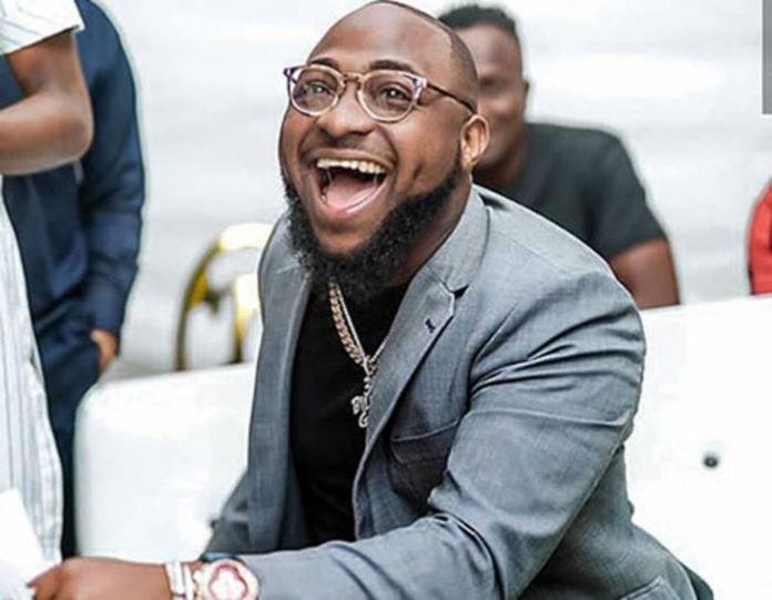davido-laughs