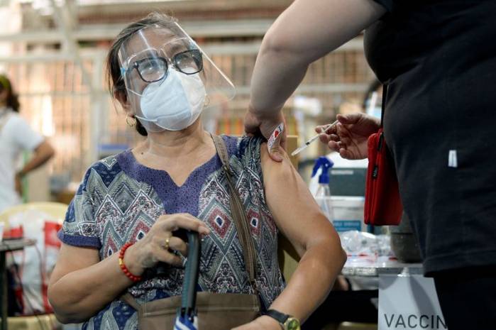 Philippines Lifts Suspension On AstraZeneca Vaccine For Under 60