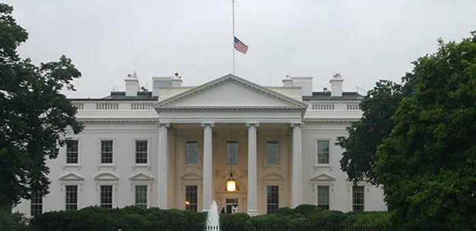White-House-Flag-Half-Mast
