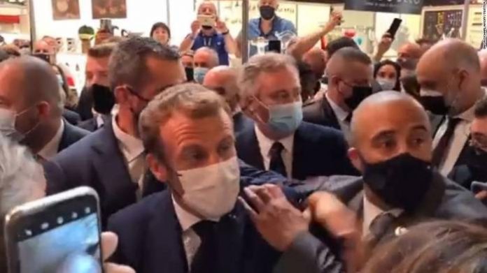 210927094103-01-macron-egg-0927-super-tease