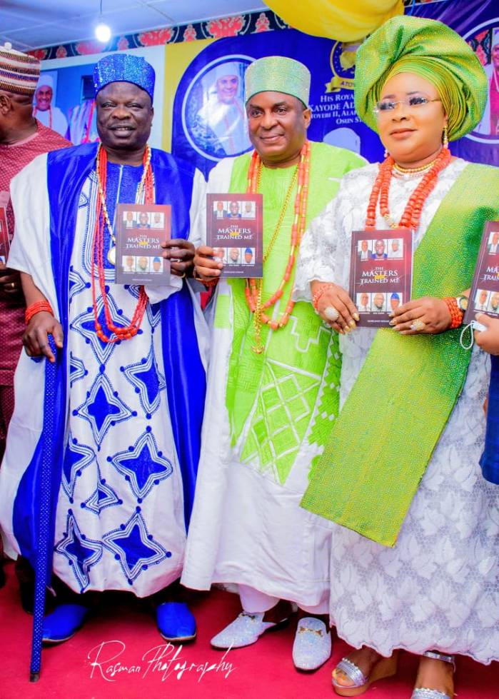 Olori Janet and members