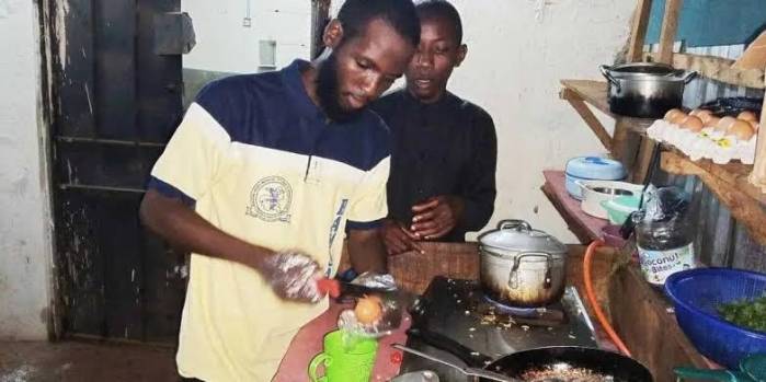 Final-Year Medical Student Who Turned Food Vendor During ASUU Strike Is Dead
