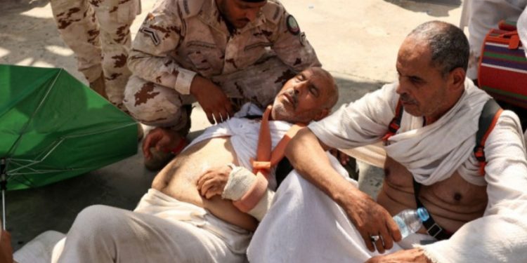 Hajj Death Toll Passes 900 After Temperatures Soared