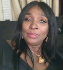 Nigerian Woman Returns $5,700 Found In Office Bathroom